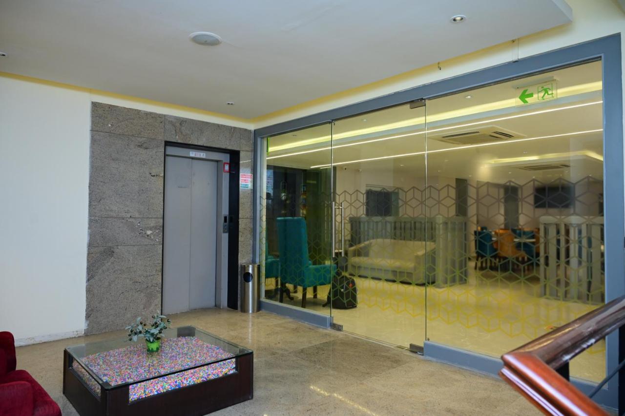 Sterling Keys By Tgi Hotel Bangalore Exterior photo