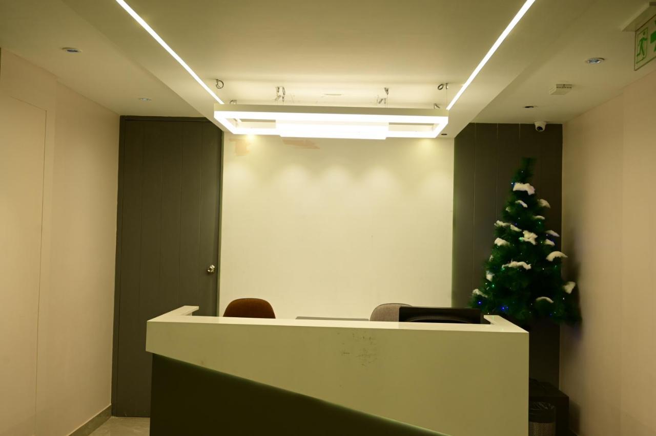 Sterling Keys By Tgi Hotel Bangalore Exterior photo