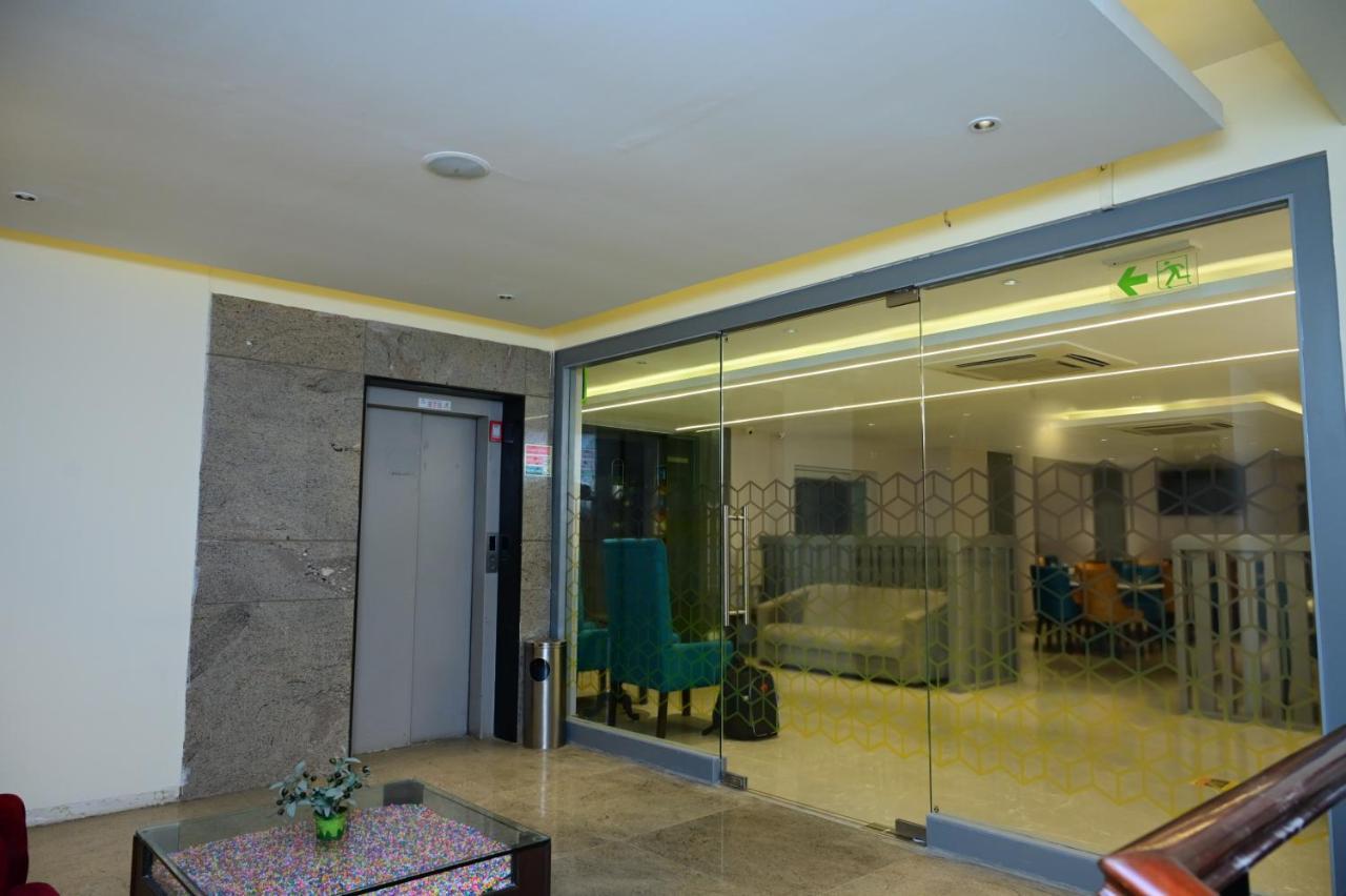Sterling Keys By Tgi Hotel Bangalore Exterior photo