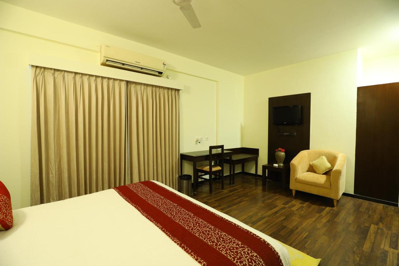 Sterling Keys By Tgi Hotel Bangalore Exterior photo